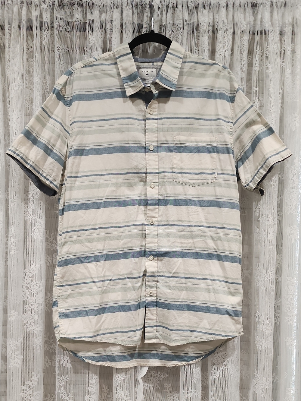 QUIKSILVER "Modern Fit"  BUTTON DOWN SHIRT